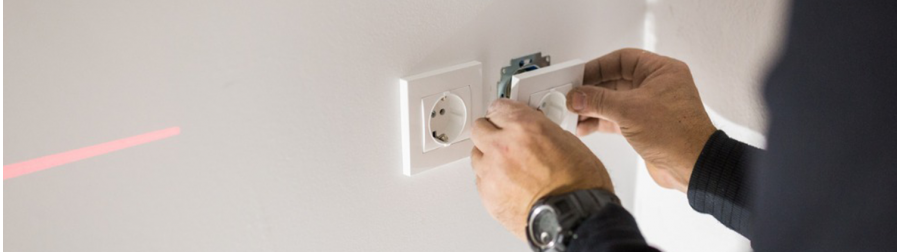 Support ampoule sur prise avec bouton interrupteur au format E14